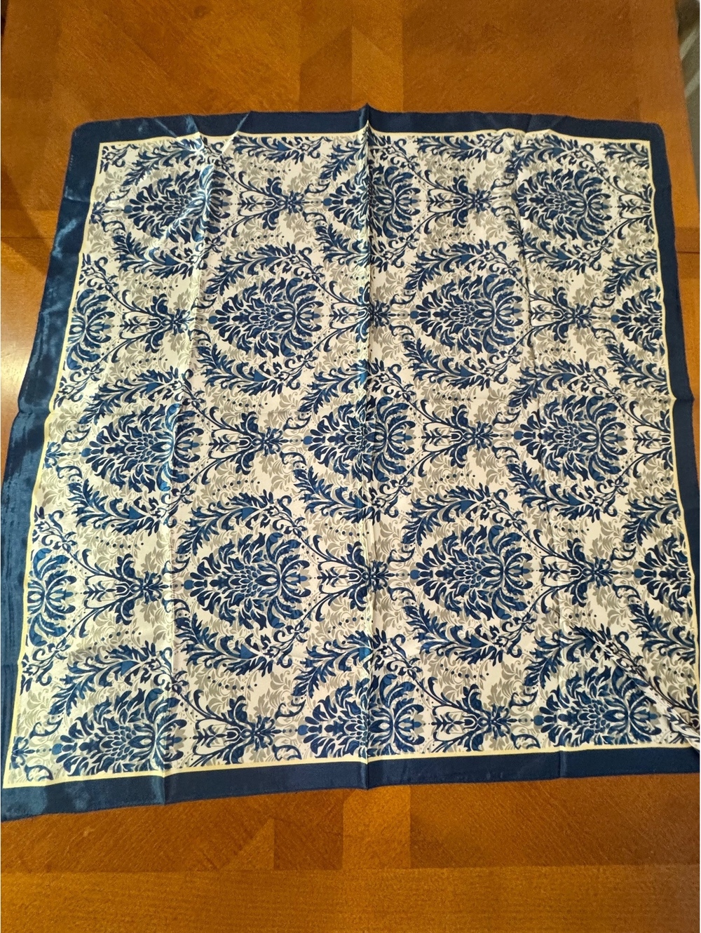 Blue and White Damask Patterned Scarf 303 - Picture 1 of 3